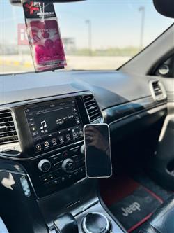 جیپ گراند شیرۆکی